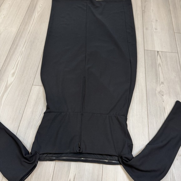 Abercrombie & Fitch Long-Sleeve Off-the-Shoulder Crepe Midi Dress Black Large - Picture 10 of 13